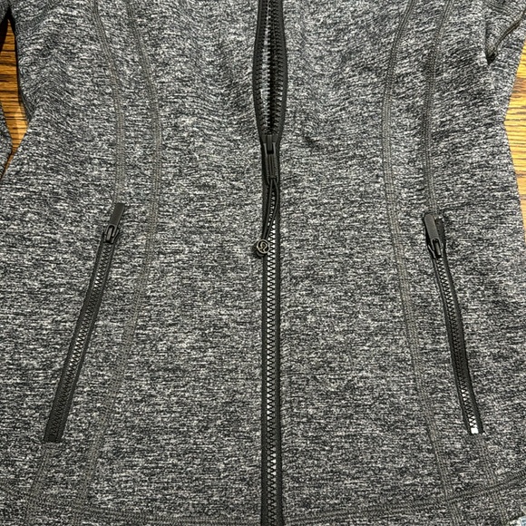 Lululemon Define Jacket - Picture 4 of 5
